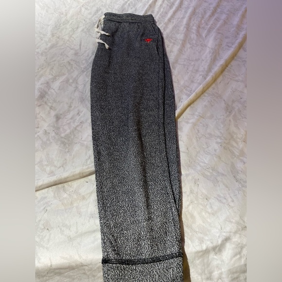 Woman’s thin sweatpants - Picture 3 of 4